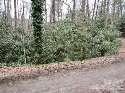 Lot 21 Toxaway Falls Drive active home in Toxaway Falls, Lake Toxaway, NC
