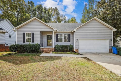 1055 Warpers Lane