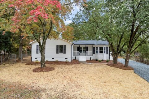 2702 Bobwhite Circle sold home in Greenbrook, Wingate, NC