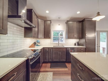 309 Neal Drive sold home in Charcon Heights, Charlotte, NC