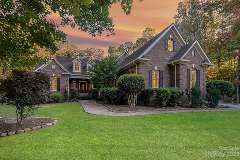 830 Lake Stone Drive sold home in Bridgewater, Monroe, NC