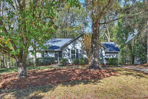 220 Pine Creek Drive sold home in Alexander Woods, Charlotte, NC
