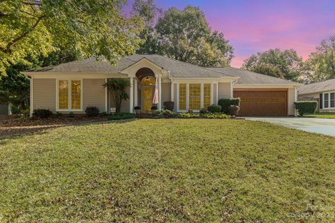 213 Edgewater Drive sold home in Hidden Pond, Concord, NC