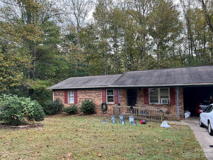 2366 Gingercake Court sold home in Town And Country, Lenoir, NC
