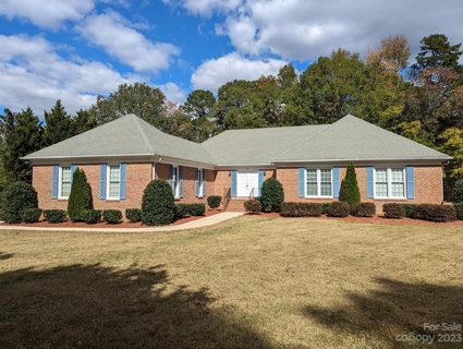 1122 Tom Sadler Road