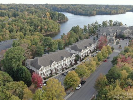 747 Peninsula Drive sold home in Boardwalk, Davidson, NC