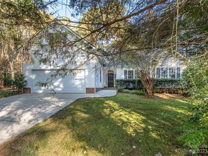 3208 Wilson Drive sold home in East Providence Estates, Charlotte, NC