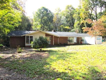 7033 Lakeside Drive