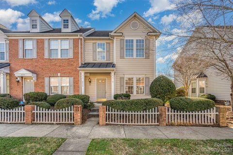 6033 Creft Circle