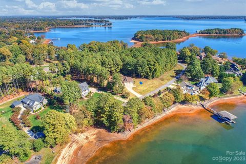 206 Washam Road sold home in Washam Point, Mooresville, NC