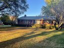 1901 Sandhurst Drive sold home in Charlotte, SC