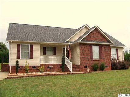 304 Silver Oak Drive
