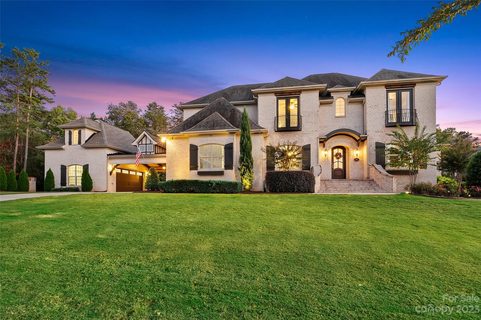 823 Harvest Pointe Drive