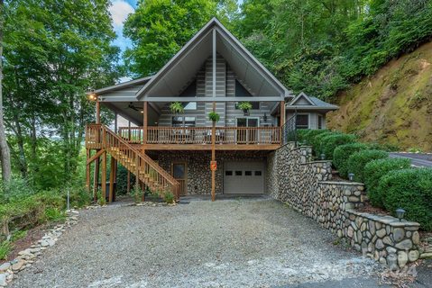 21 Shady Side Drive sold home in Riverwalk, Burnsville, NC