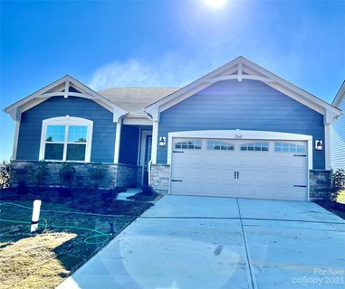 2641 Hattie Street 490
