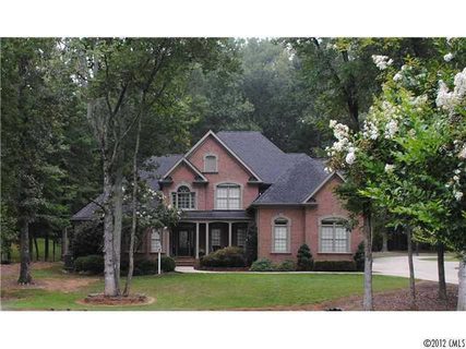 1306 Rosehill Drive sold home in Oak Grove Farm, Waxhaw, NC