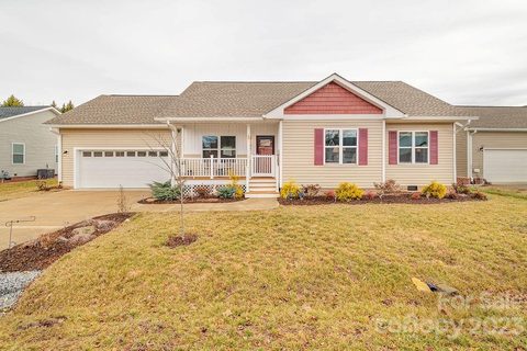 27 Daylilly Court