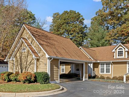 702 Woodlea Court
