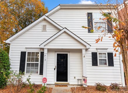 913 Heritage Parkway sold townhome in Sheffield Pointe, Fort Mill, SC