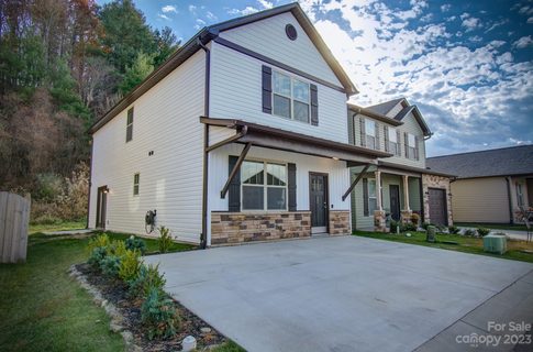 27 Greenly Lane