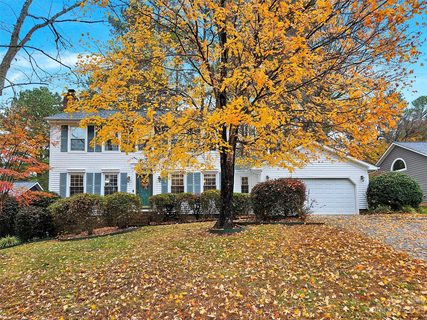 9909 Applevalley Court