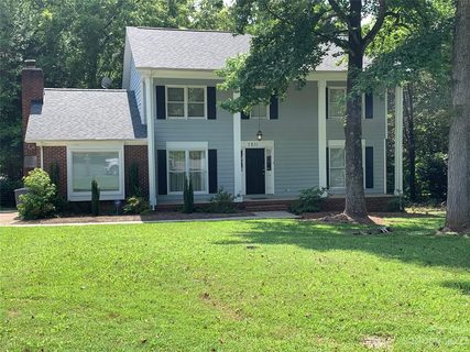 7231 Leaves Lane