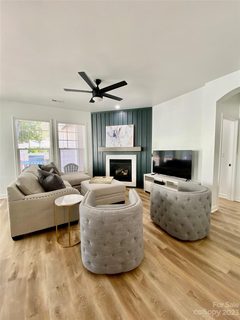 18714 The Commons Boulevard
