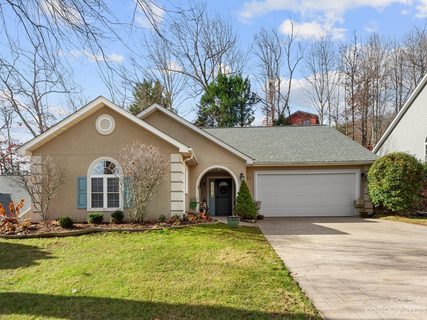 11 Stonebridge Drive sold home in Stonebridge, Asheville, NC