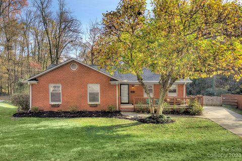 2058 Edgewater Drive