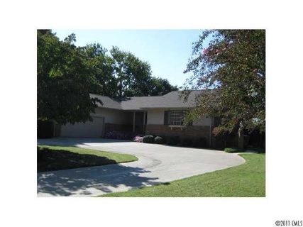 1307 Merrimont Avenue sold home in Country Club, Kings Mountain, NC