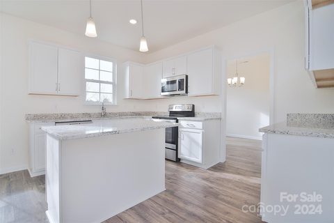 105 Megby Trail