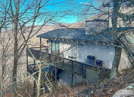 231 Sarvis Lane