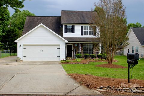 408 Bolding Street sold home in Fawnbrook, Gastonia, NC