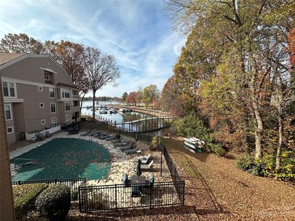 726 Southwest Drive