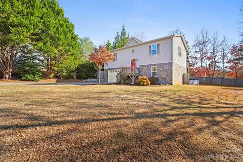 5867 Sparrow Drive sold home in Champion Village, Granite Falls, NC