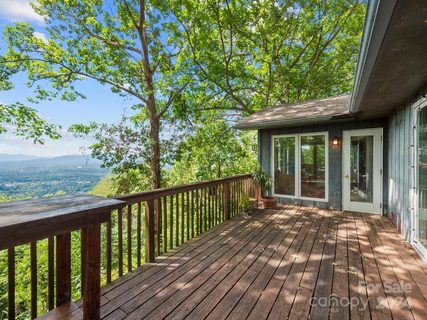 8 Bent Tree Road sold home in Sunset Mountain, Asheville, NC