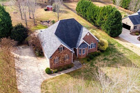 Previously sold for $725,000