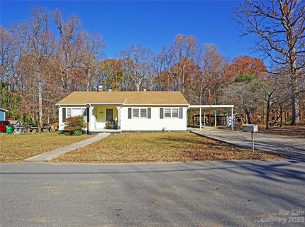 3901 Oakwood Road