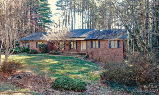 9 Westbridge Drive sold home in Westbridge, Hendersonville, NC