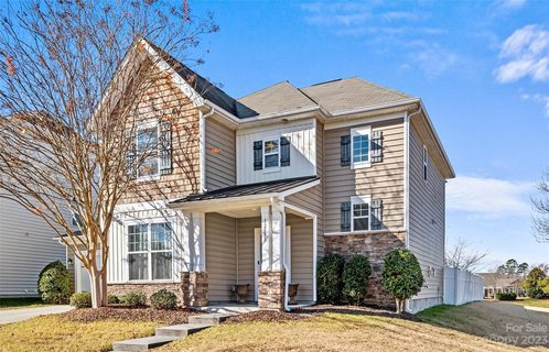 Previously sold for $470,000
