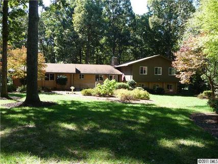 103 Dogwood Circle