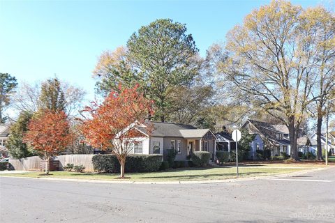 648 Melbourne Court