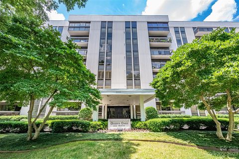 2222 Selwyn Avenue 305