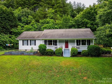 27 Ellistone Court sold home in Painter Place, Sylva, NC
