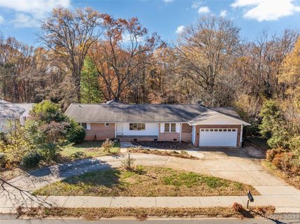 621 University Drive