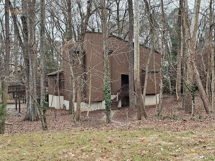 3300 Elstree Drive sold home in Kingswood, Charlotte, NC