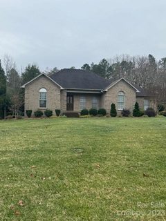 221 Stone Ridge Drive sold home in Stone Ridge, Salisbury, NC