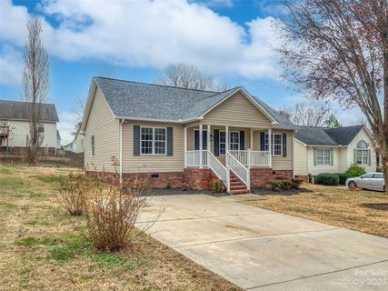 5094 Daffodil Lane