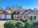 372 County Road sold home in Waynesville, SC