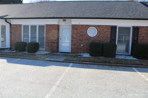 1212 Franklin Boulevard C sold home in Regency Square, Gastonia, NC